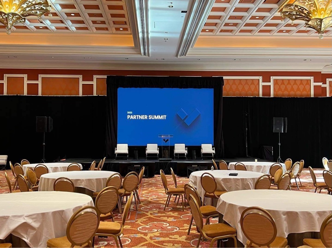 Video wall setup for a conference -